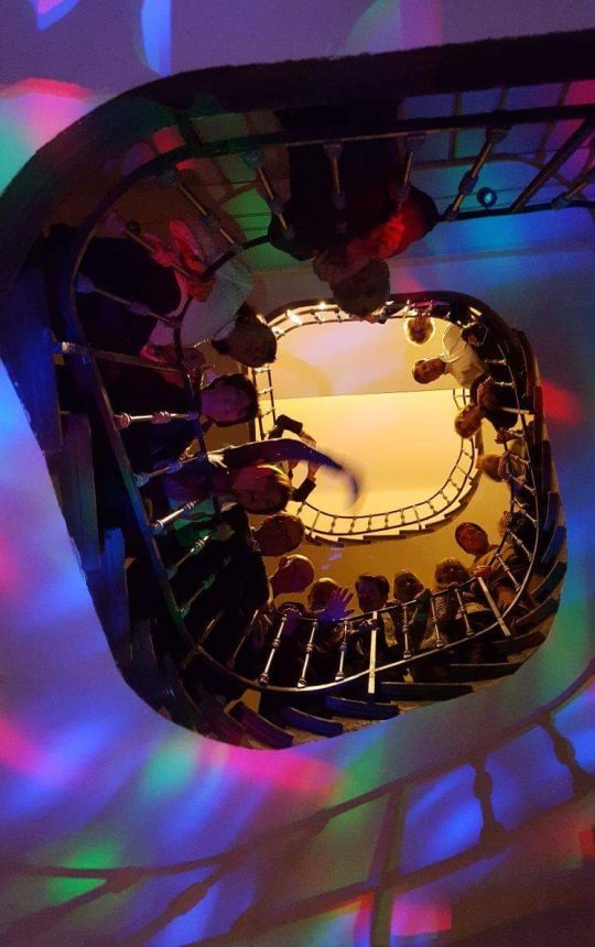 Clos-Beaumont-escalier-volvic-pierre