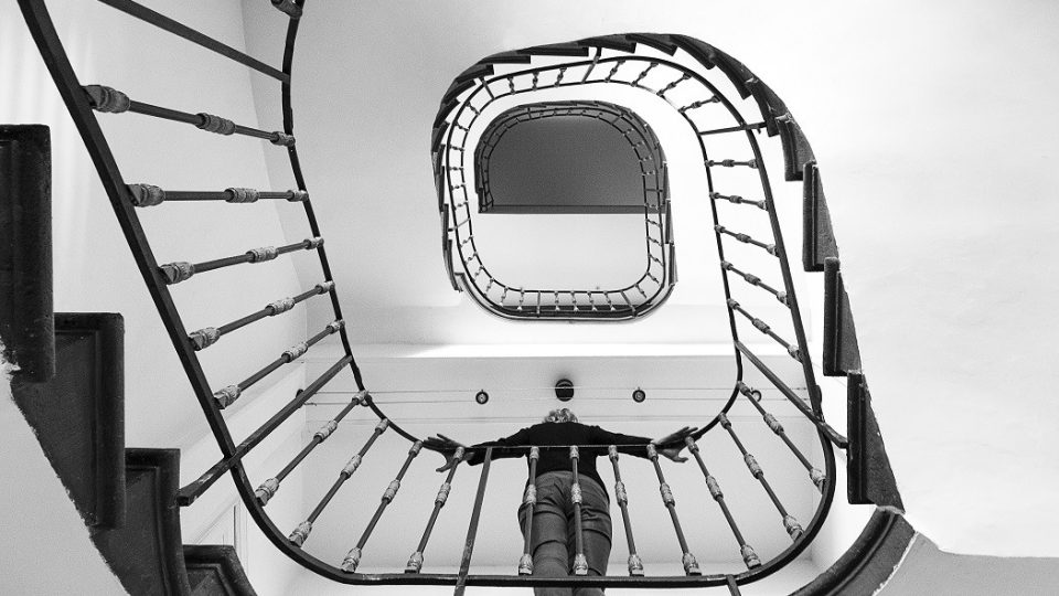 Clos-Beaumont-monumental-escalier-sculptural